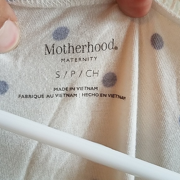 White and black polka dot maternity top - Picture 2 of 4